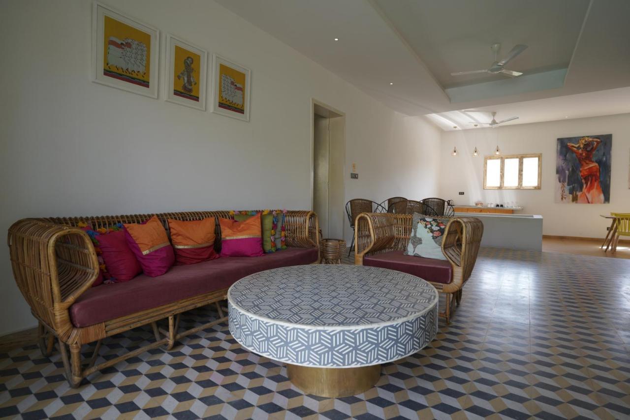 Parijat Private Pool Villa 1, 2 And 3 Bhk Удайпур Экстерьер фото